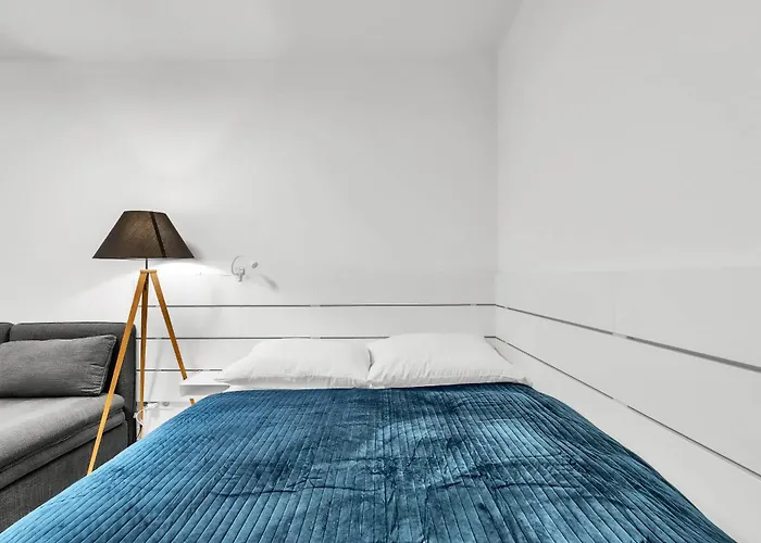 Apartamento Sunny Yellow Vibes - Balcony & Prime Location